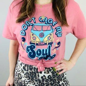 DON'T CAGE MY SOUL Pink Graphic Tee Sz L‎